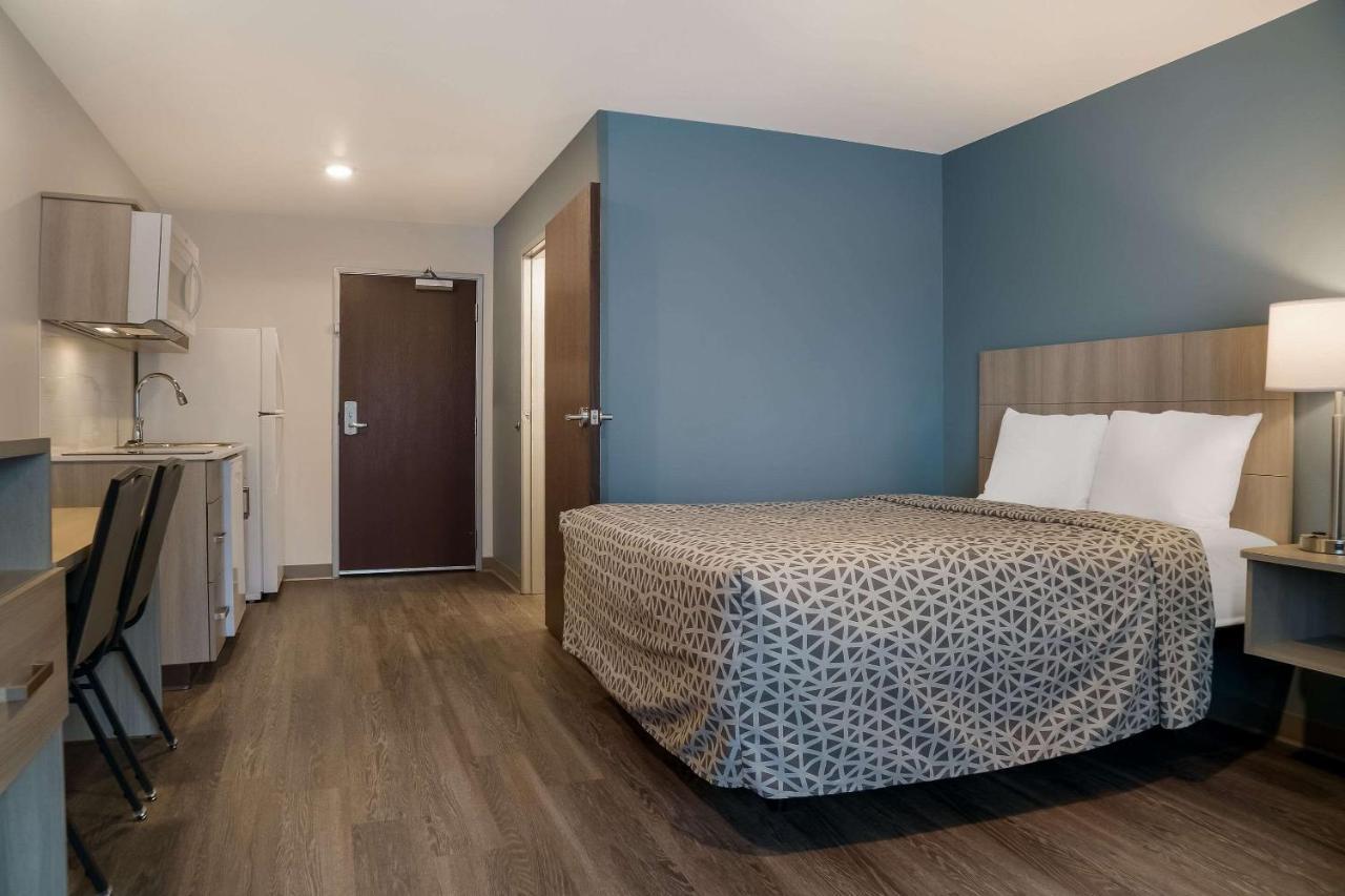Woodspring Suites Detroit Sterling Heights Exterior foto