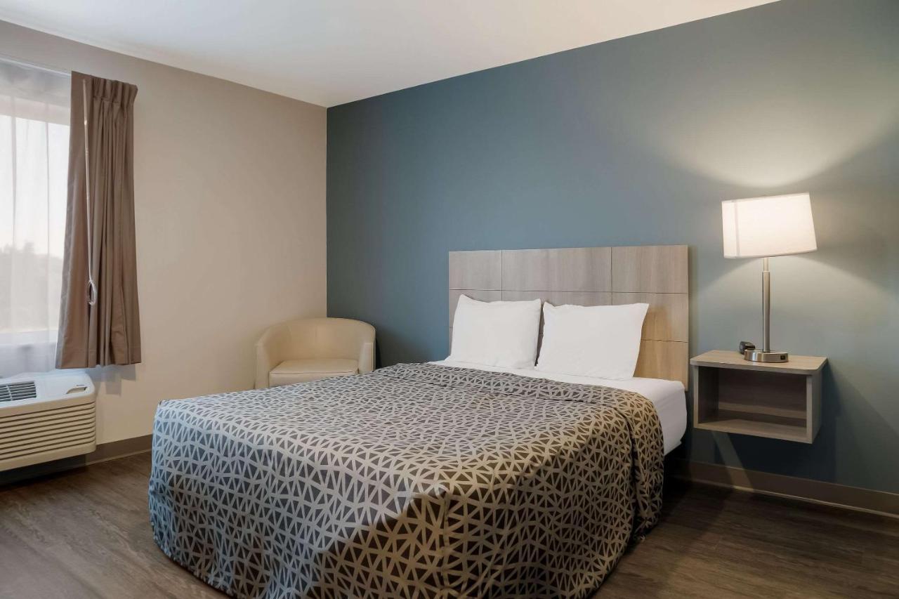 Woodspring Suites Detroit Sterling Heights Exterior foto